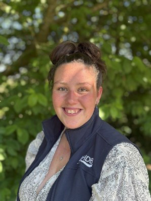 Image of staff member Jess White